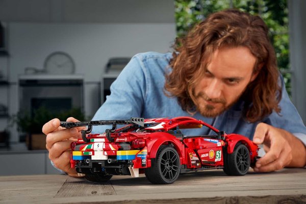 Lego Technic 42125  Technic 42125 Ferrari 488 GTE
