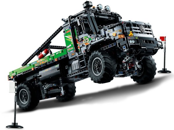 Lego Technic 42129 4x4 Mercedes-Benz Zetros Trial Truck